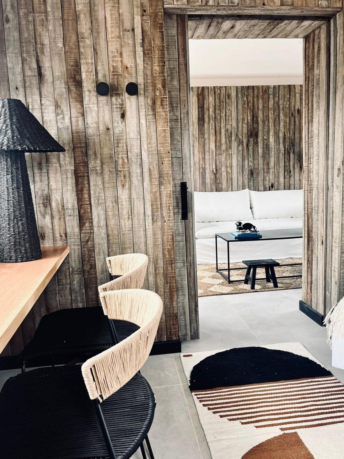 Bahia Bustamante Lodge Экстерьер фото