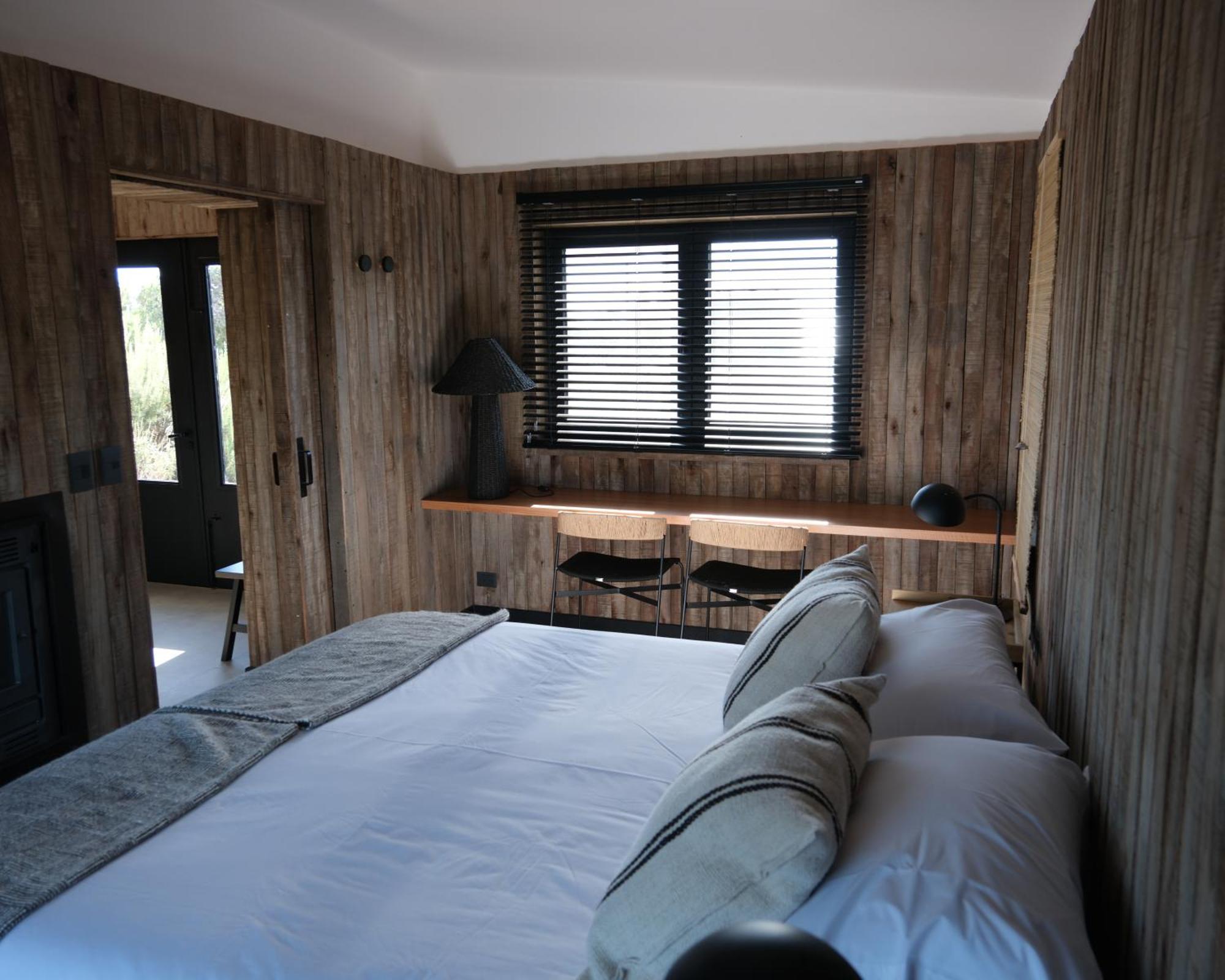 Bahia Bustamante Lodge Экстерьер фото